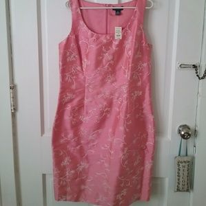 Ann Taylor Embroidered Pink/Peach Sleeveless Dress